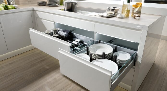 10 стильных кухонных шкафов, которые сделают ваш интерьер идеальным